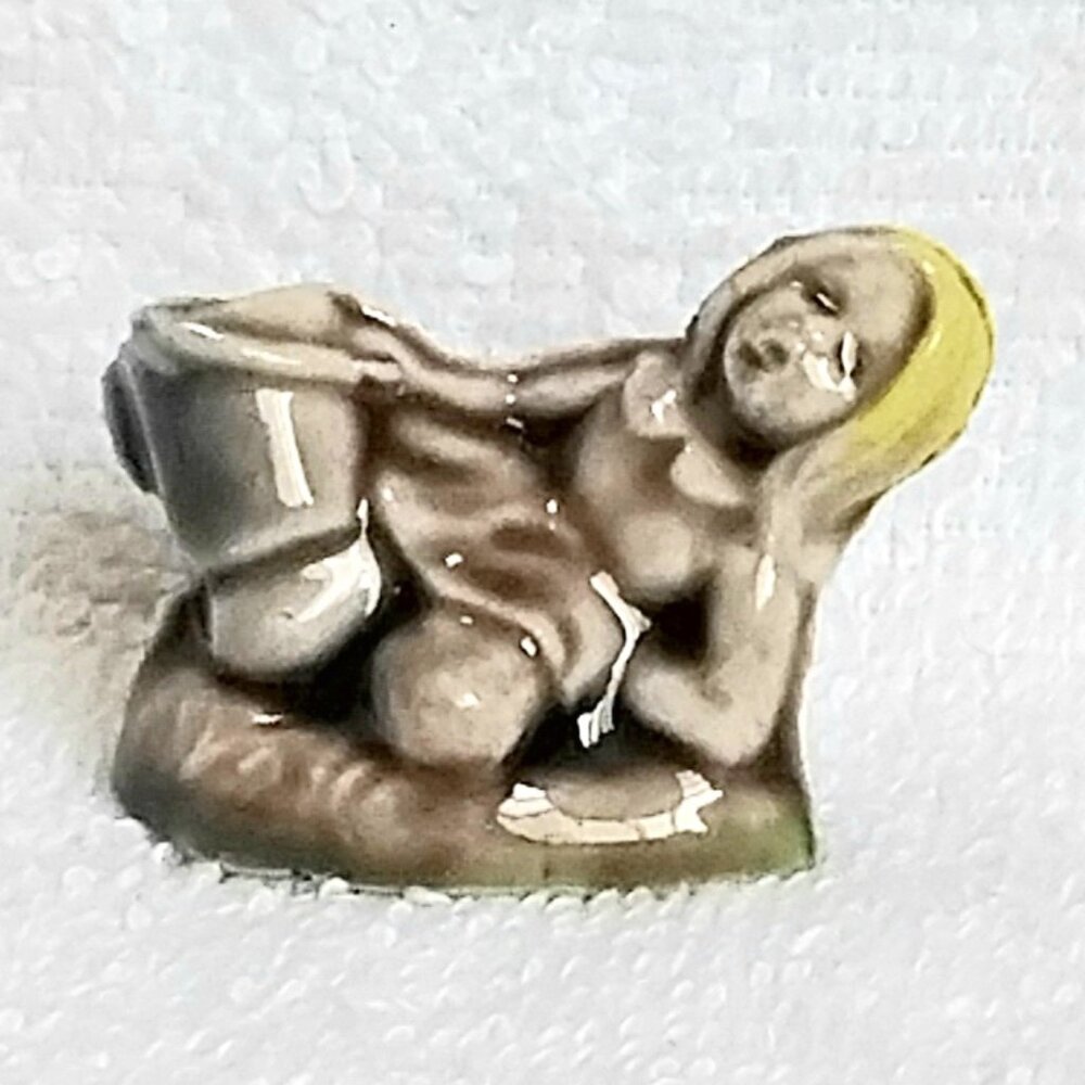 4/$20 Series 2 Nursery Rhymes (71-79) Wade Red Rose Tea Jill Figurine!!